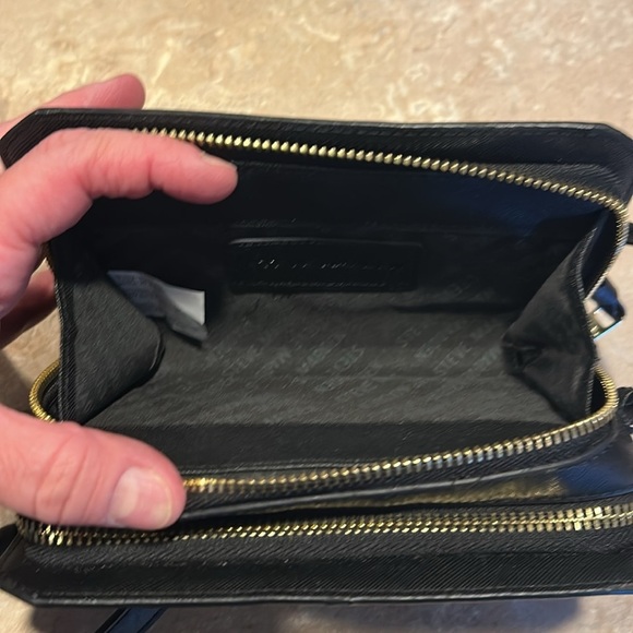 Steve Madden Crossbody Black Adjustable Strap - Picture 6 of 6